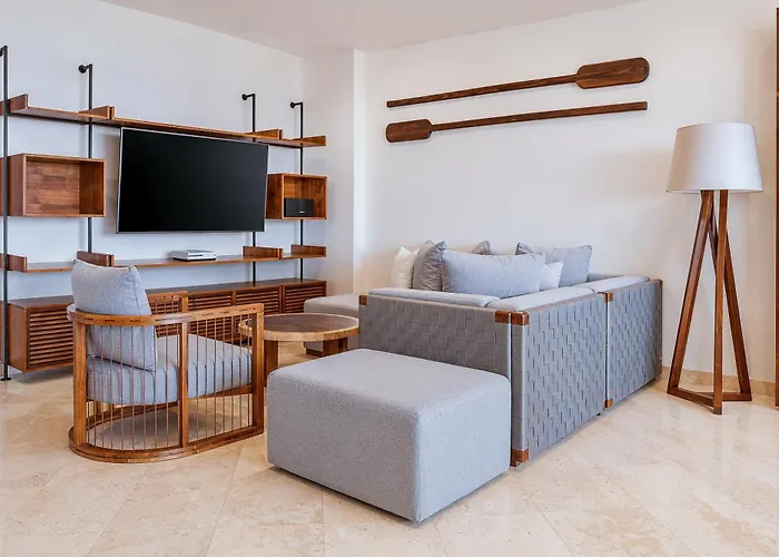 Hotel Live Aqua Private Residences Cabos 5*