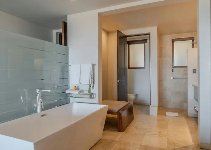 Live Aqua Private Residences Cabos 5*