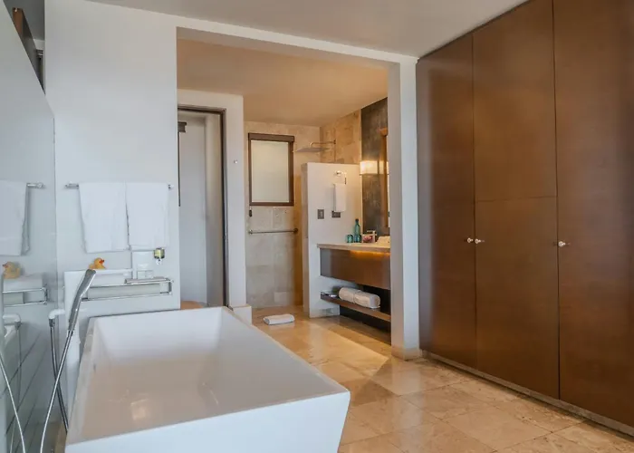Live Aqua Private Residences Cabos